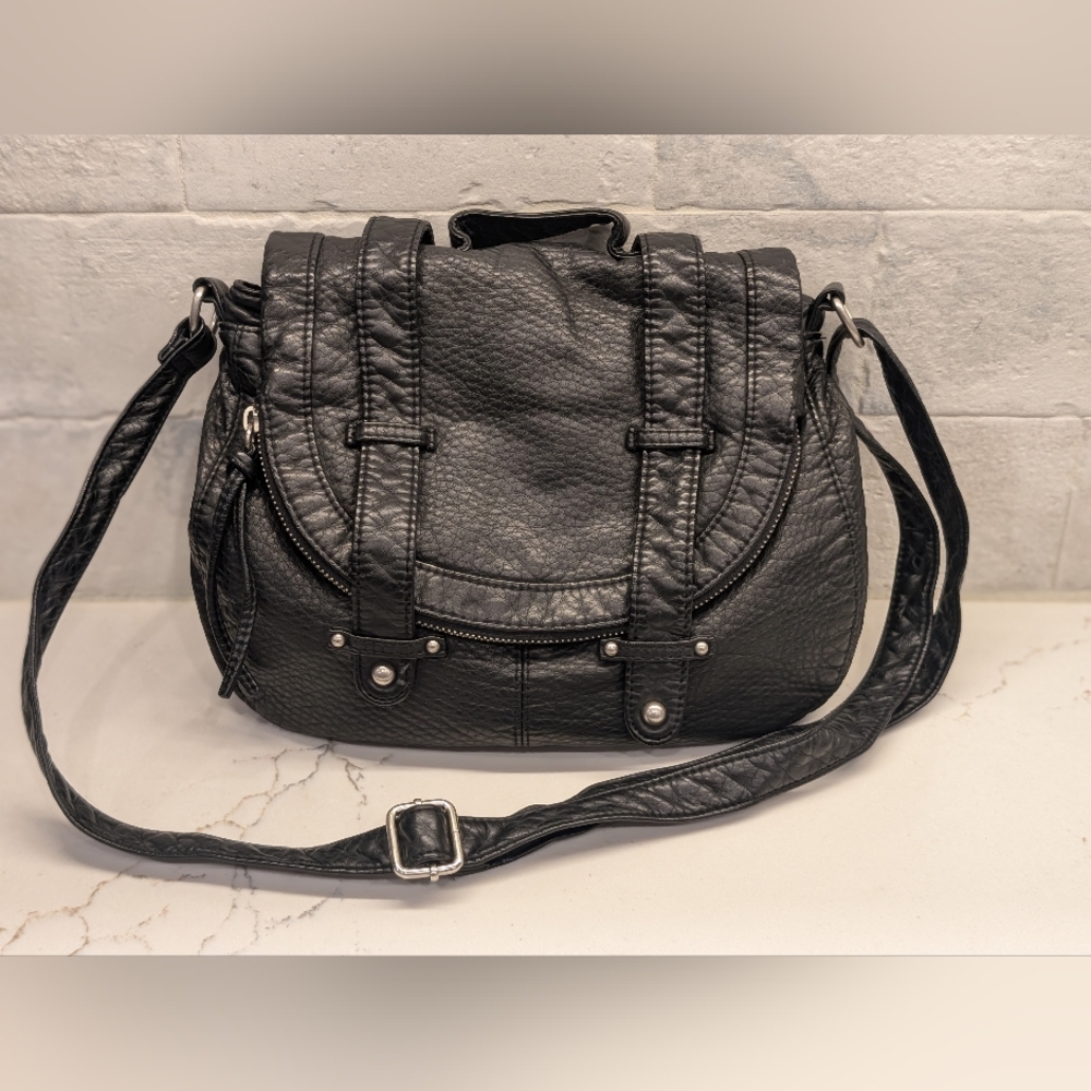 Aeropostale Shoulder/Crossbody Bag - EUC Black 10x8 Inches